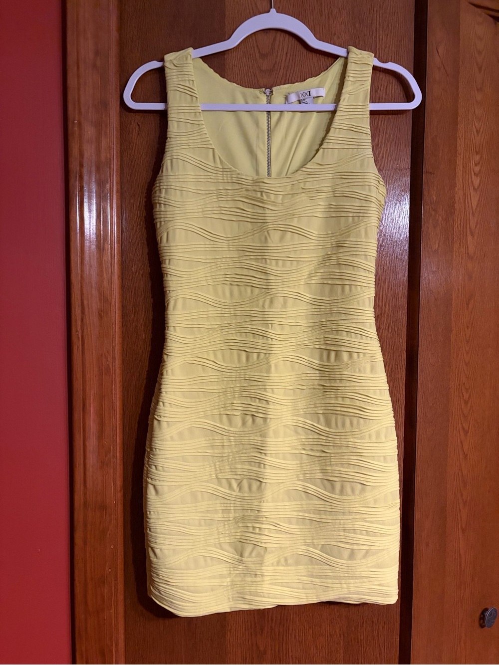 Y2K forever 21 small Yellow Textured Scoop Neck Bodycon Dress
